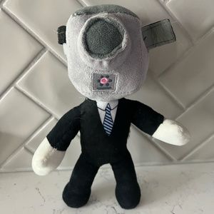 TOYS Skibidi Toilet, Cameraman Boss Stuffed Plushie Doll - ROBLOX